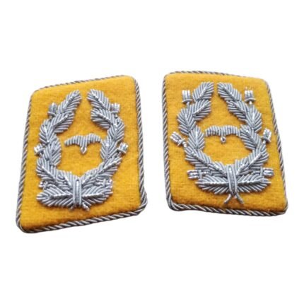 Bullion wire blazer collar badges